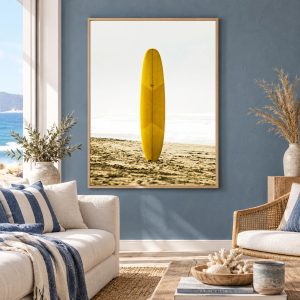 Tableau Planche de Surf Jaune Debout sur la Plage